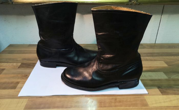Mongolian Horse Riding Leather Boots