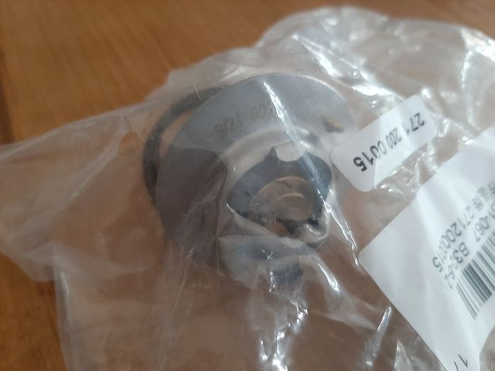 Mercedes Benz thermostat oil cooling system