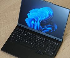 Lenovo Legion Pro 7 i9 14900HX + RTX 4090 + 64GB RAM + 2TB , with warranty
