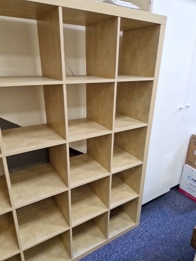 shelving unit