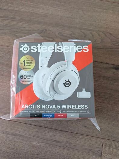 Unoppened Steelseries Arctis Nova 5 wireless - white