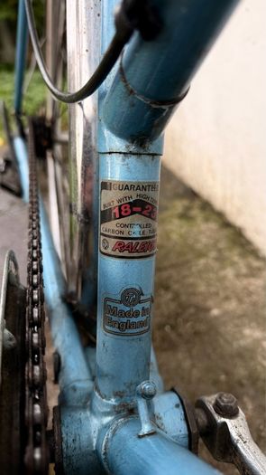 Raleigh road bike vintage excellent condition