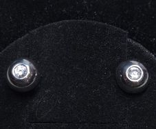 9ct White Gold Diamond Stud Earrings Fully Hallmarked Dublin 375