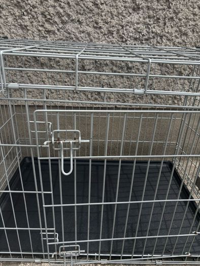 Dog crate medium
