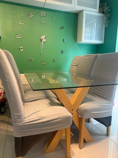 Dining Table + 6 Chairs