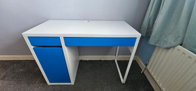 IKEA Micke Desk