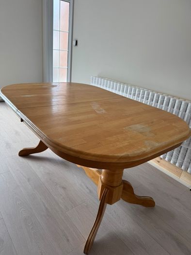 Solid wood extendable dining table