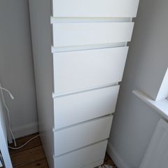 Chest of drawers