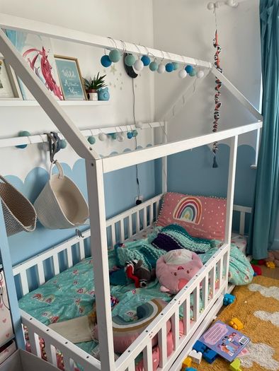 Toddler 'house' bed