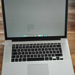 MacBook Pro 15 - parts