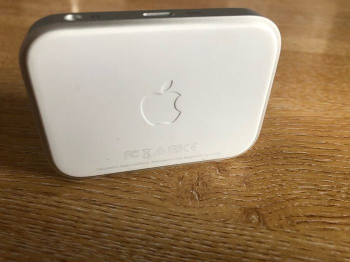 Apple Lightning Dock Silver