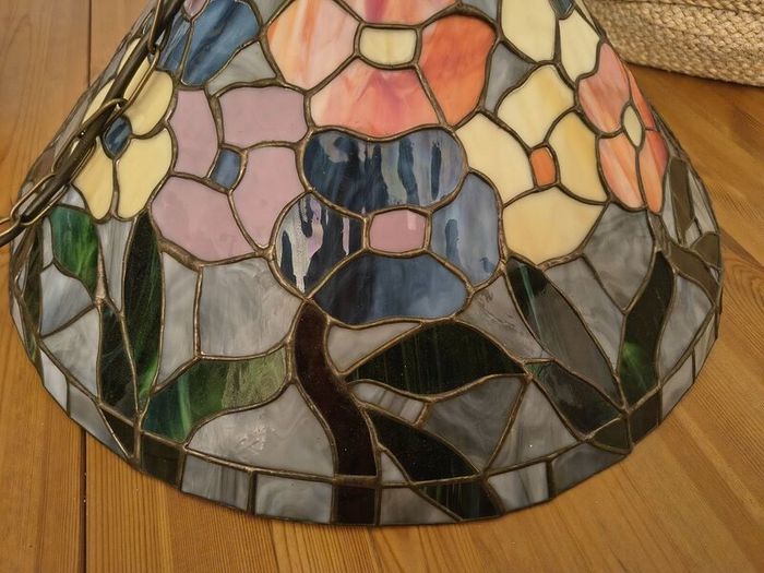 Vintage Tiffany style stained glass pendant light