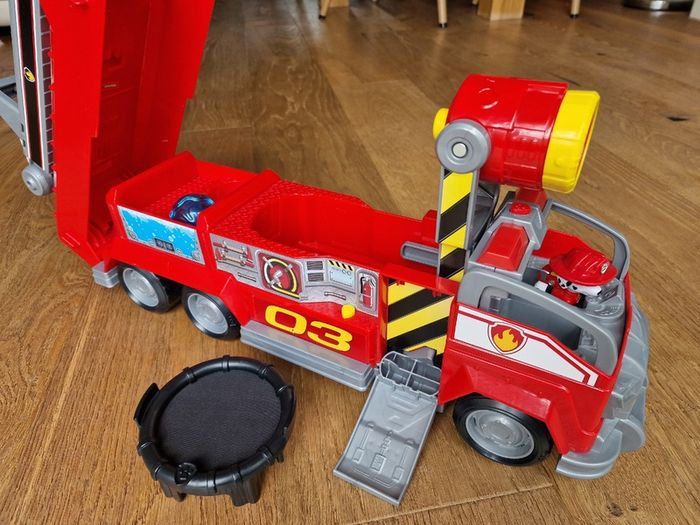Paw Patrol - Marshall's Transforming Firetruck