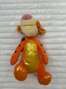 Disney TY Tigger Sparkle Plush approx. 10 Used Please see pictures