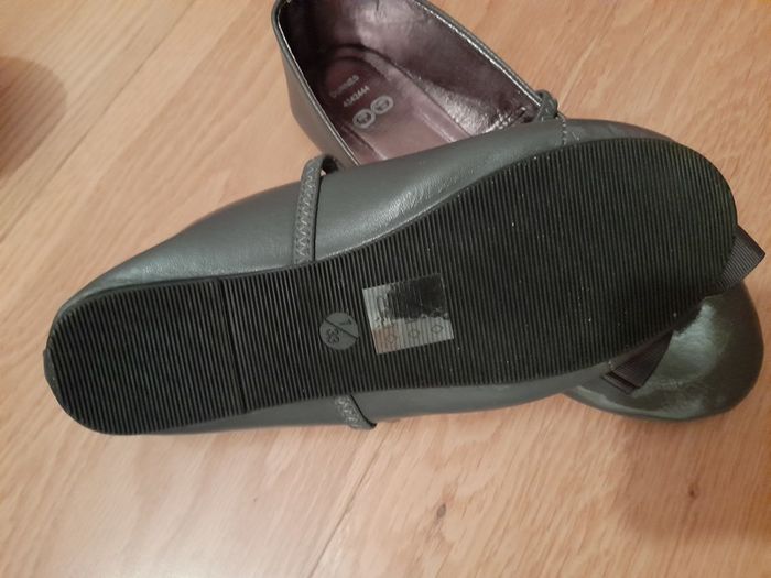 Girl's shoes