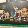 Lego 10332 Icons - Medieval Town Square Image 2