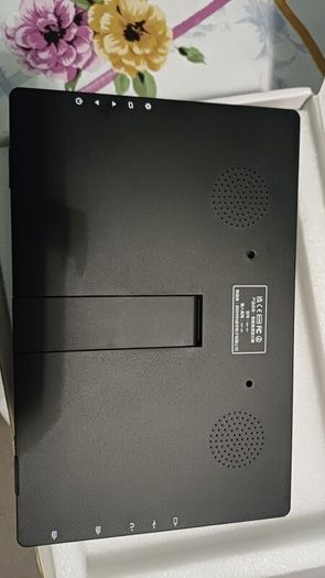 Led display 11" touchscreen