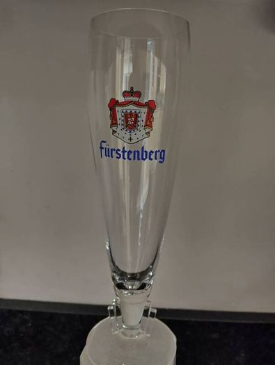 8 vintage drinking glasses