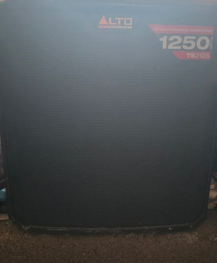 Alto 1250w bass bin