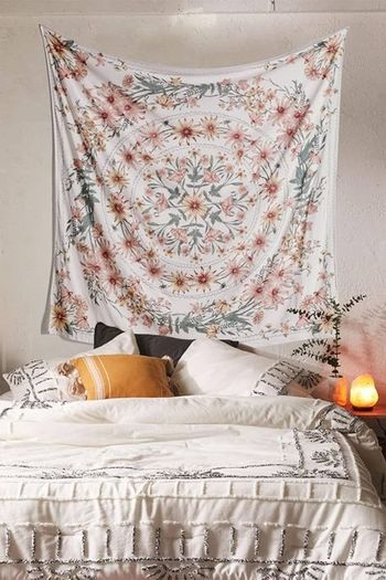 NEW SALE |  Bohemian Tapestry Wall Hanging, Mandala Flower Medallion Hippie Tapestry with White Aesthetic Wreath Design, Psychedelic Hippie Wall Decoration Ceiling for Bedroom Dorm 150 x 170 cm