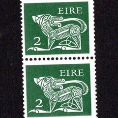 1977 Ireland Multivalue Rolls (se-tenarnd) Perf 14 X 14 1/2 Definitive Stamps Mint Never Hinged (MNH)