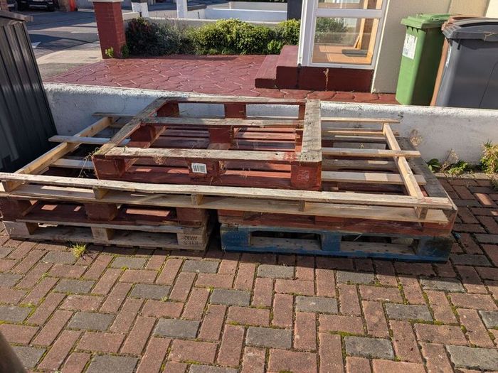 pallets (6)