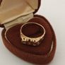 Vintage 9ct Gold MUM Ring - FULLY Hallmarked - Size P Image 4