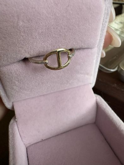 Gold and Diamond ring