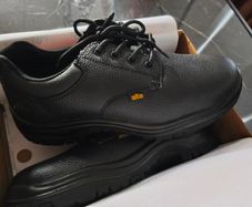 Safety shoes UK 9