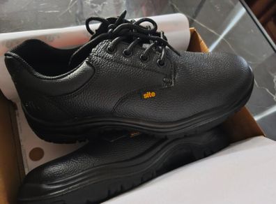 Safety shoes UK 9
