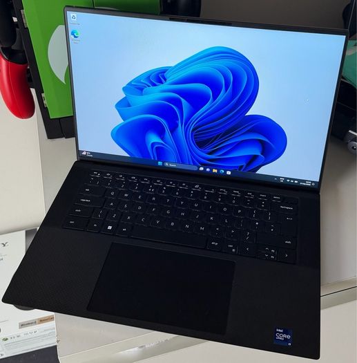 Dell Precision 5560 i9 Laptop