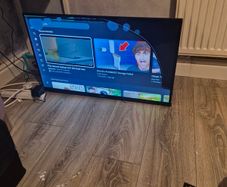 broken screen 32 inch smart tv