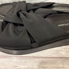 Donald Pliner Sandals