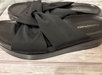Donald Pliner Sandals