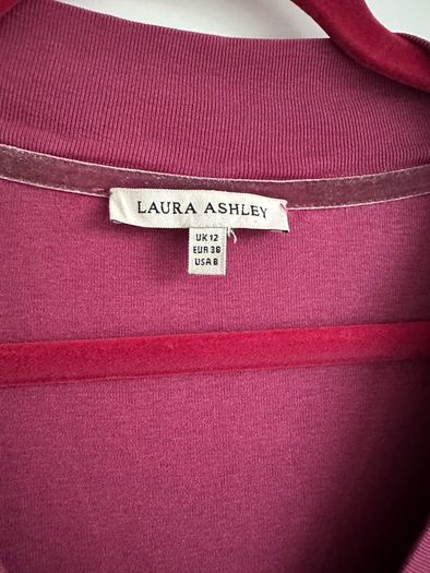 Laura Ashley top