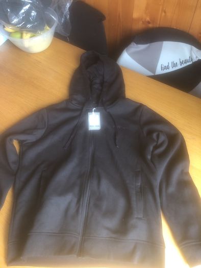 LA GEAR, hooded top Black in color size 12 M