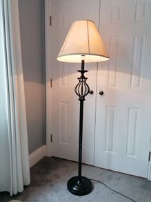 Floor lamp
