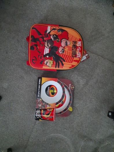 incredibles bag and dish set
