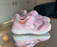 Adorable Hello Kitty Pink Glitter Light-Up Sneakers