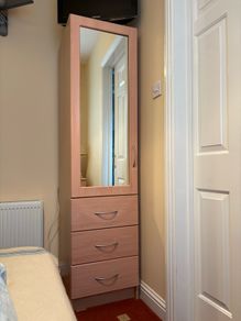 Single Wardrobe