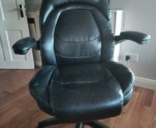 Lazyboy leather office chair
