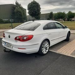 Volkswagen Passat CC 2011, 2.0 diesel manual.
