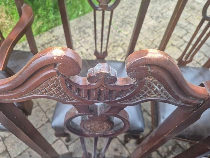 Set of 8 Dining Chairs