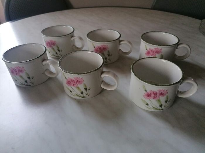 6 Coffee Cups