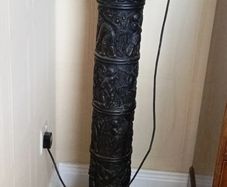 Vintage pillar