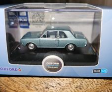 Oxford Diecast Ford Cortina mk2 1.76 Scale