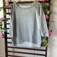 sweatshirt Hollister grey sweatshirt with 3/4 lace sleeves scoop neckline medium