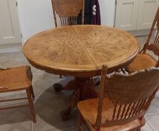Solid OakTable and,4Chirs