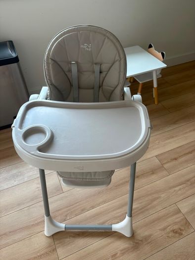 babys high chair