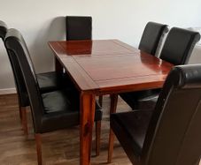 Dining table set